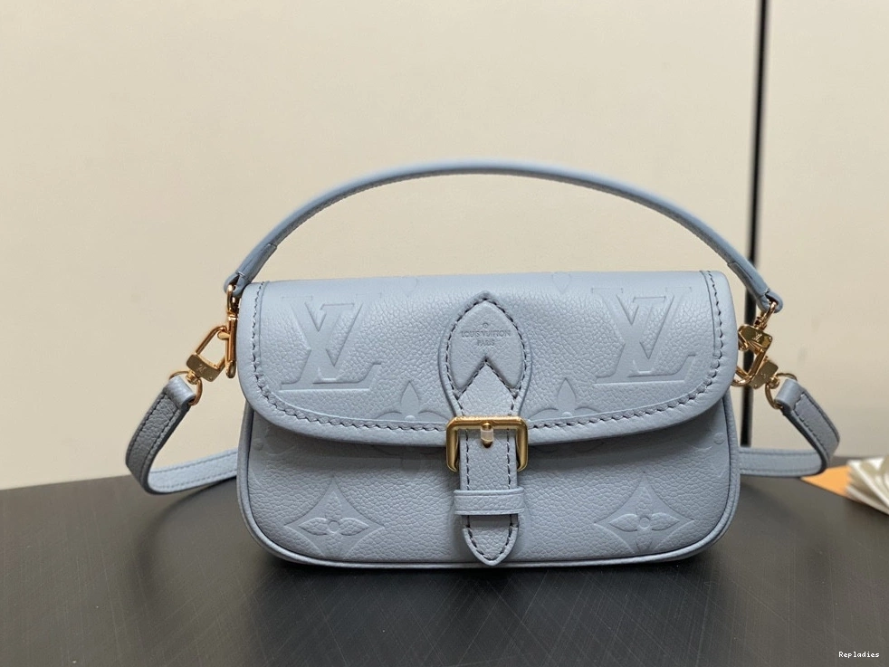 Cheap CM Diane-19*10.5*6 VUITTON LOUIS Nano 0824